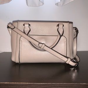 ❇️Make an offer❇️Vince Camuto Small Lina Crossbody